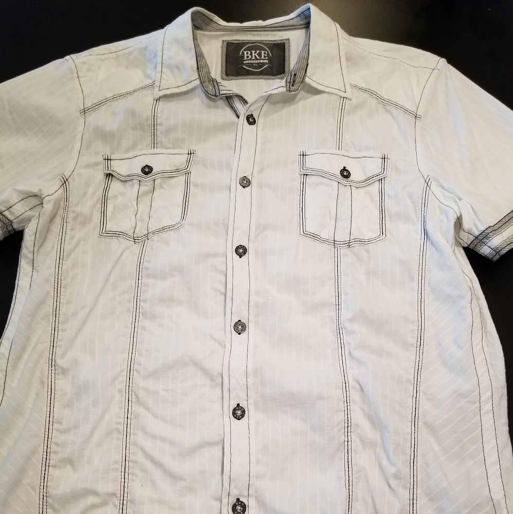 BKE Classic Fit Men's XL short sleeve
